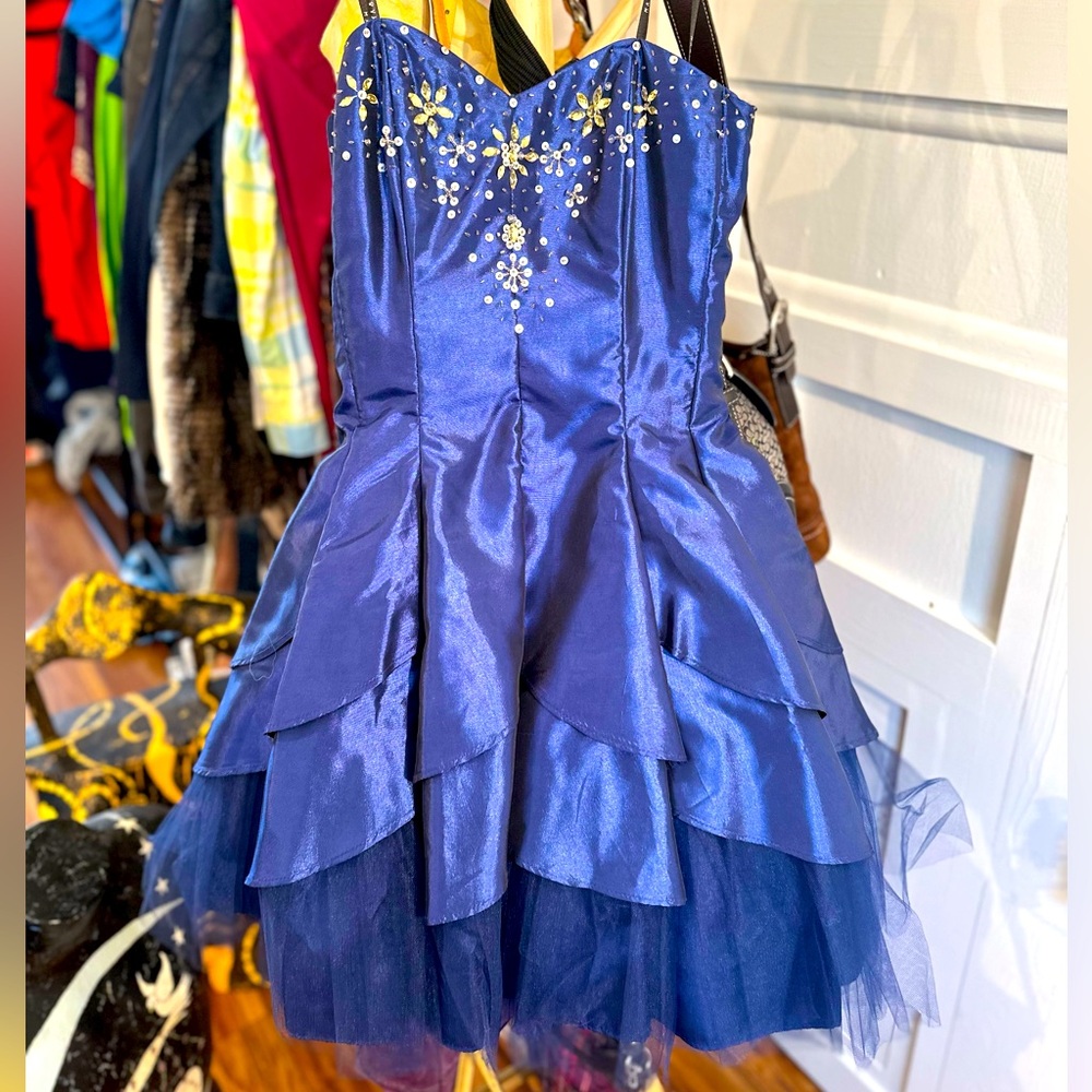 Vintage Y2K  masquerade Blue fairy strapless prom